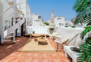 Duplex penthouse with sea views